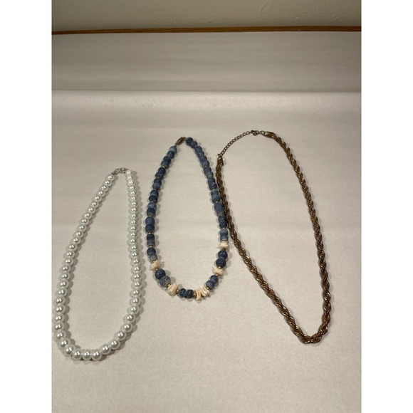 Lot Of 32 Necklaces Vintage To Modern & 26 Pendants - Picture 11 of 16